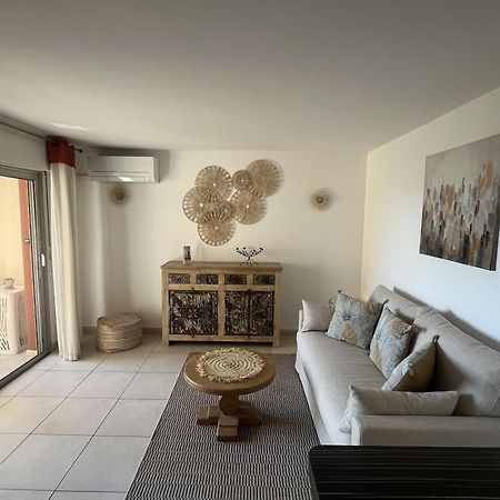Frejus Plage Le Capitole T2 35M2 Climatise Balcon Exterior photo