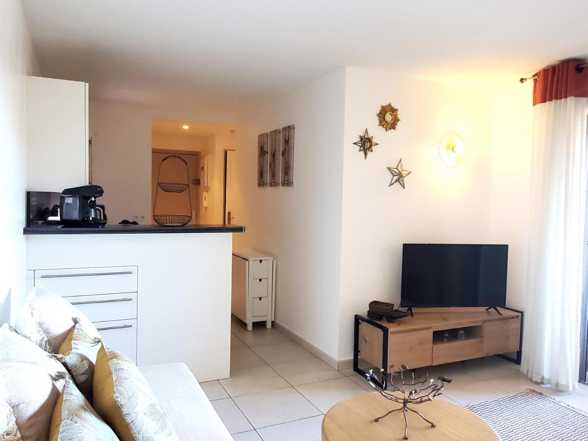 Frejus Plage Le Capitole T2 35M2 Climatise Balcon Exterior photo